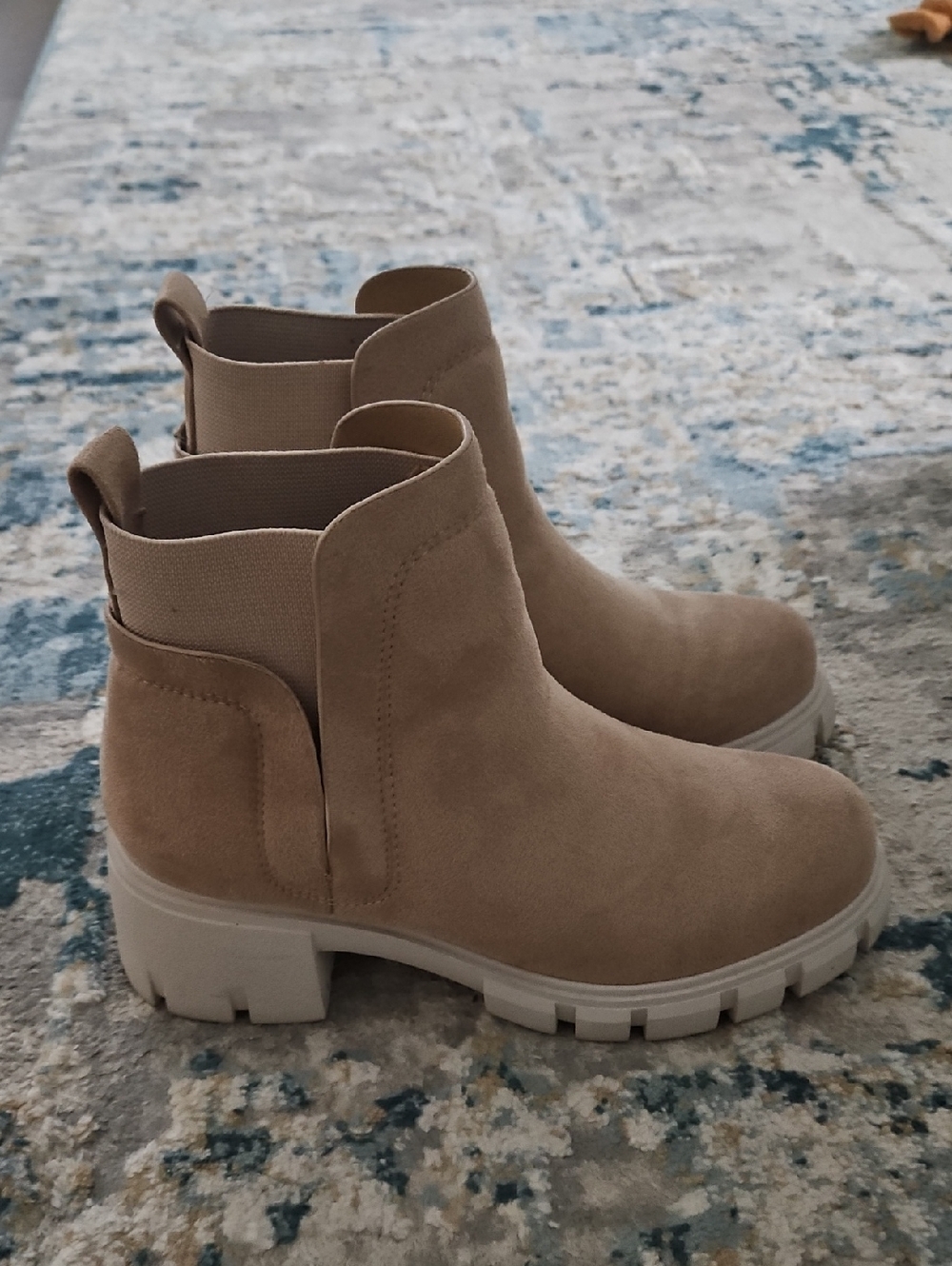 Soda Taupe Chelsea Lug Ankle Boots